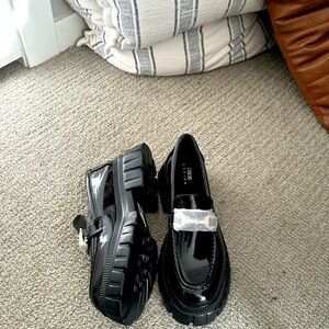 Chunky platform loafers